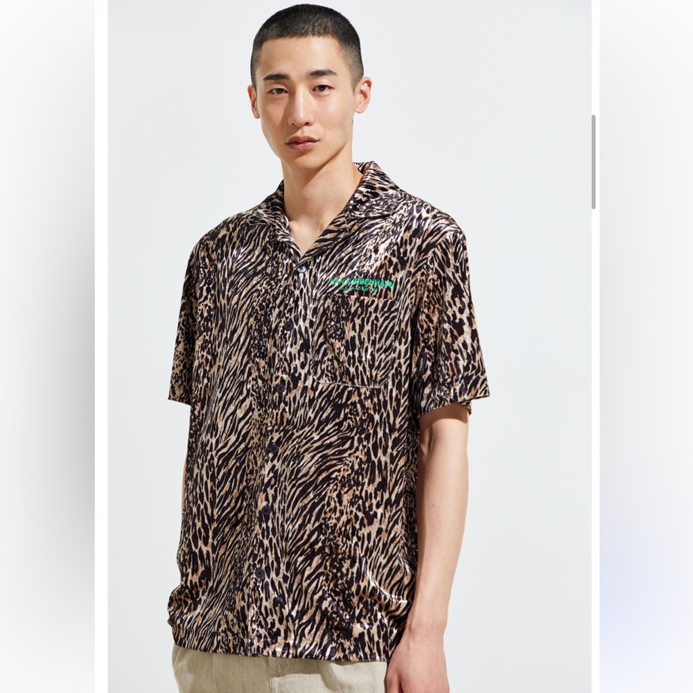 New Men’s Han Kjobenhavn Summer Short Sleeve
Button-Down Shirt!!🔥🔥🔥